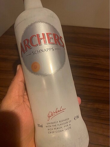  Beden beyaz Renk Archers Likör