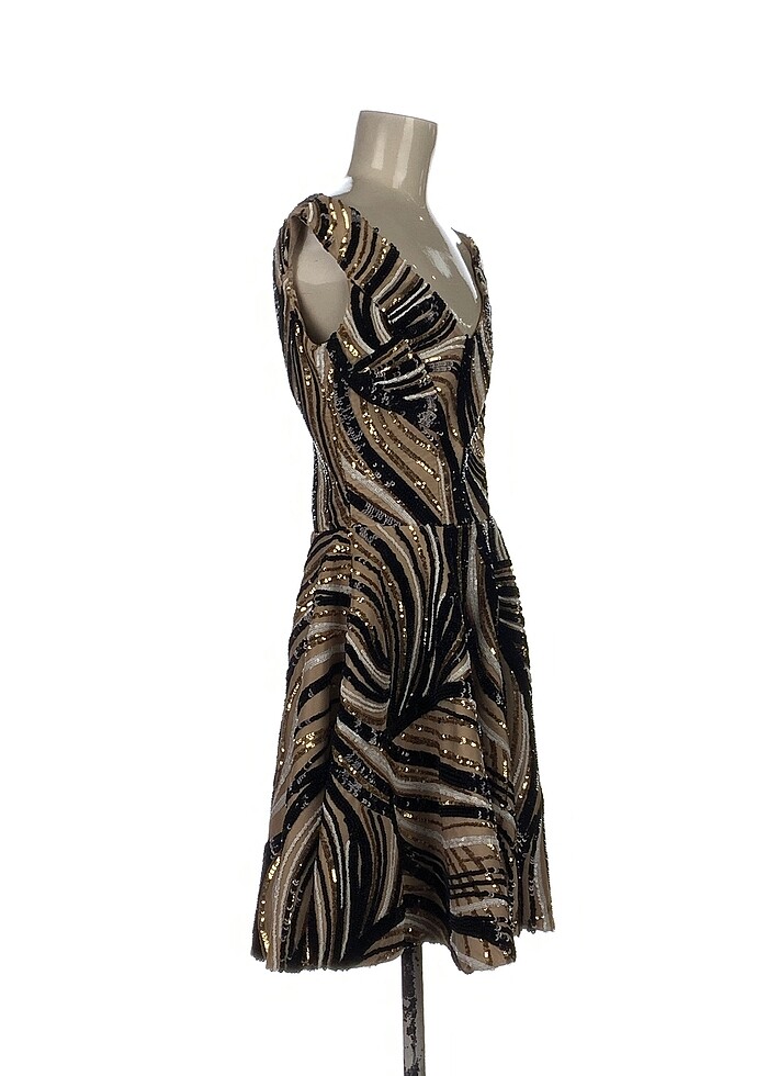 Diğer Kısa Abiye %70 İndirimli. - Görsel 2