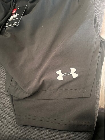 s Beden Under Armour Taytlı Şort