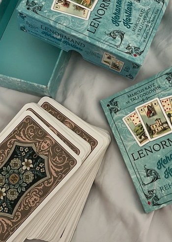 Lenormand kehanet Kartları tarot