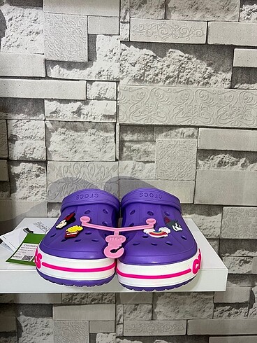 37 Beden Crocs Terlik