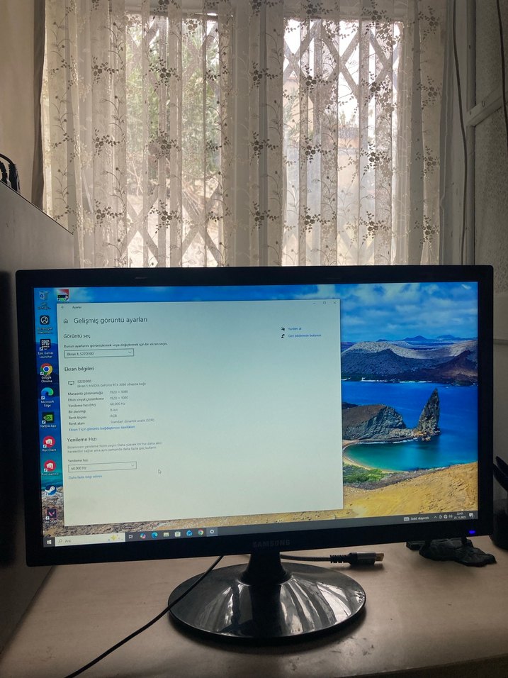 Samsung Ls22D300 22 inç 60 hz monitör - Görsel 2