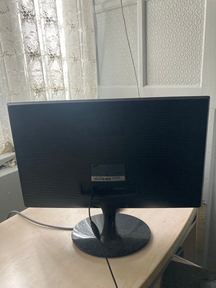 Samsung Ls22D300 22 inç 60 hz monitör - Görsel 4