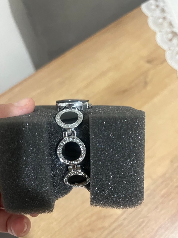 Klasik Siyah Taşlı Kadın Saati - Görsel 4