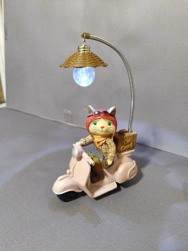 Bej Kedi Motifli Scooter Masa Lambası - Görsel 5