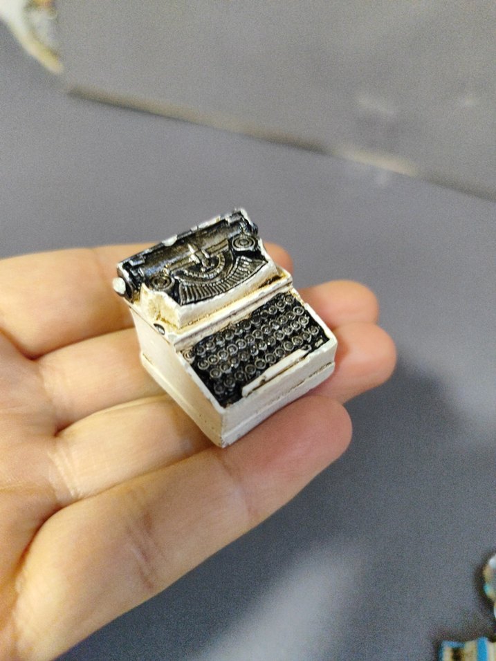 Vintage Tipografi ve Akordeon Anahtarlık Seti - Görsel 2