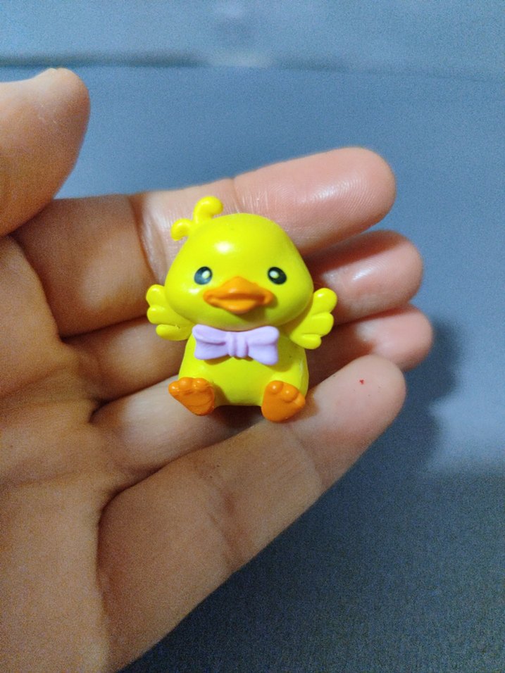 Sarı Oyuncak Ördek Figürü - Görsel 3