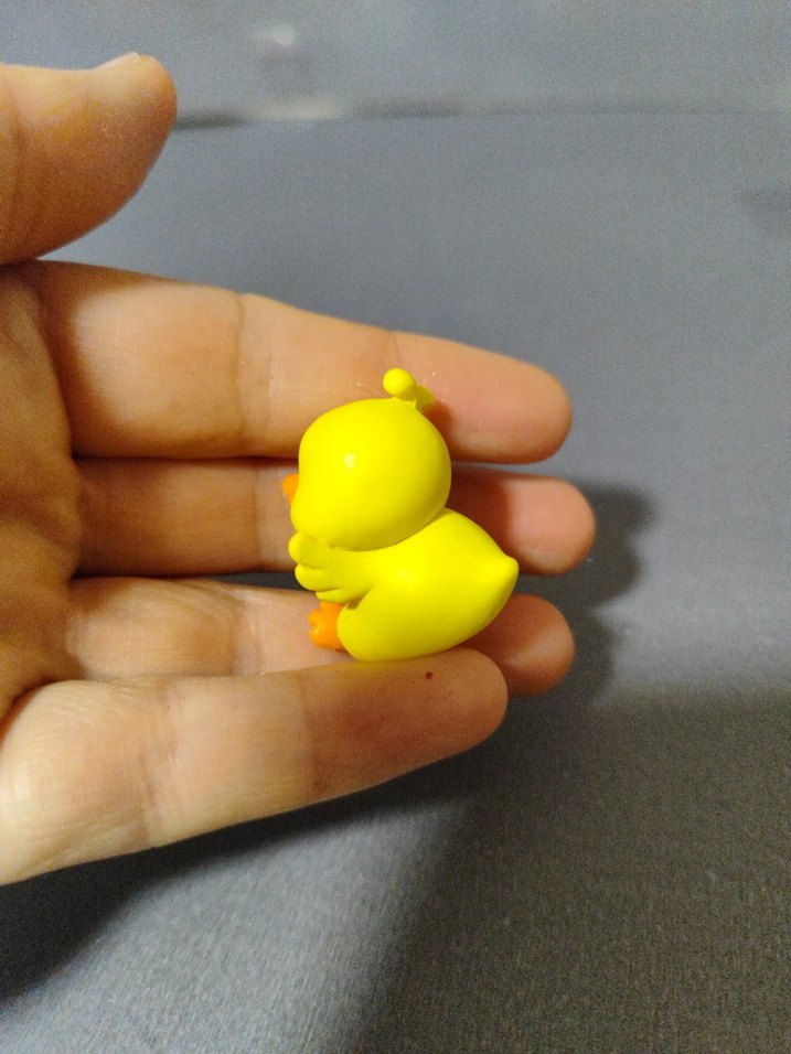 Sarı Oyuncak Ördek Figürü - Görsel 2