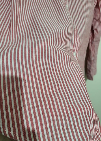 40 Beden kırmızı Renk Kırmızı Çizgili H&M Gomlek