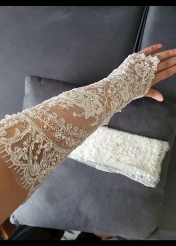 Dantel ve boncuk İşlemeli kolluk
