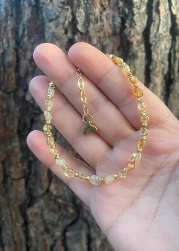 Mini Amorf Sitrin Zincir Detaylı Altın Bileklik - Görsel 6