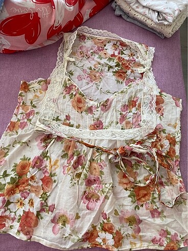 Çiçekli crop