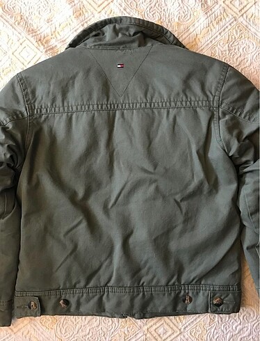 8 Yaş Beden Tommy Hilfiger mont