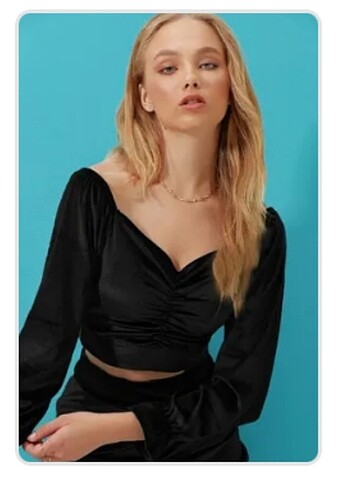 Siyah kadife crop