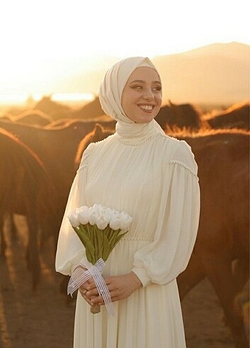 Beyaz elbise