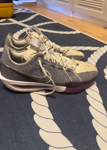 Nike gt cut 3 çok az giyildi 46 numara
