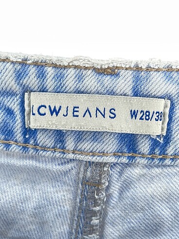 28 Beden mavi Renk LC Waikiki Jean / Kot %70 İndirimli.