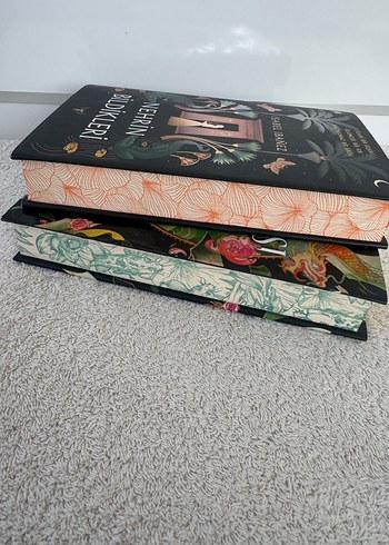 Yansıması Olmayan Kız & Nehrin Bildikleri ciltli ve yan boyamalı - Görsel 5