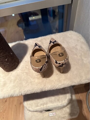 Guess Yılan desen