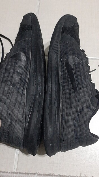 36,5 Beden gri Renk 36,5 numara orjinal Nike ayakkabı temiz 