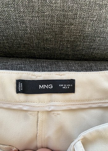 Bej Kadın Pilili Kumaş Pantolon - Görsel 3