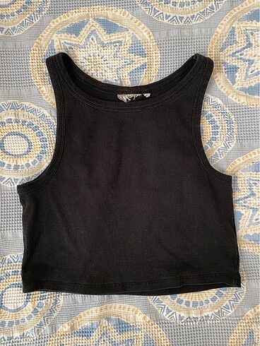Siyah Crop