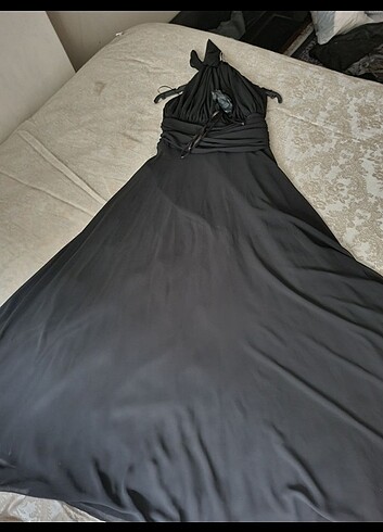 40 Beden Siyah abiye elbise sifon