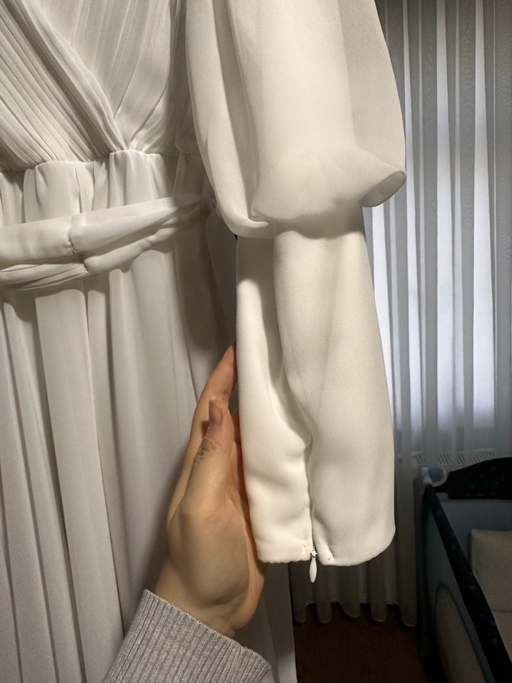 Beyaz  Drapeli Uzun Elbise - Görsel 4