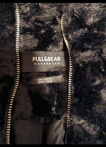 s Beden siyah Renk Pull And Bear Peluş Mont