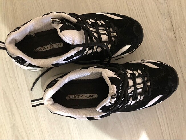 40 Beden Skechers D'Lites