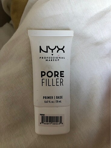 NYX PORE FILLER MAKYAH BAZI