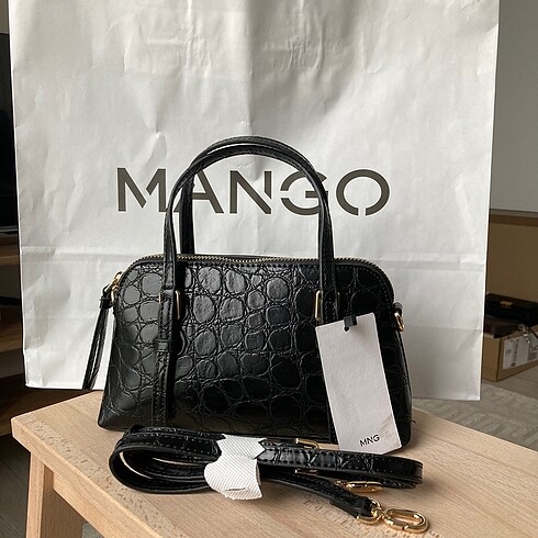 Mango Siyah Çanta