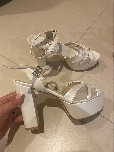 Beyaz (sedefli) platform topuklu ayakkabı 12cm (gelinlik)