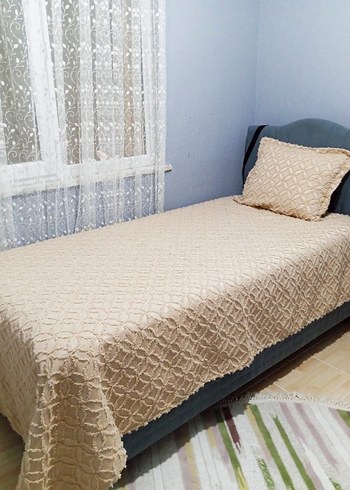 Bej Nakışlı Yatak Örtüsü - Görsel 2