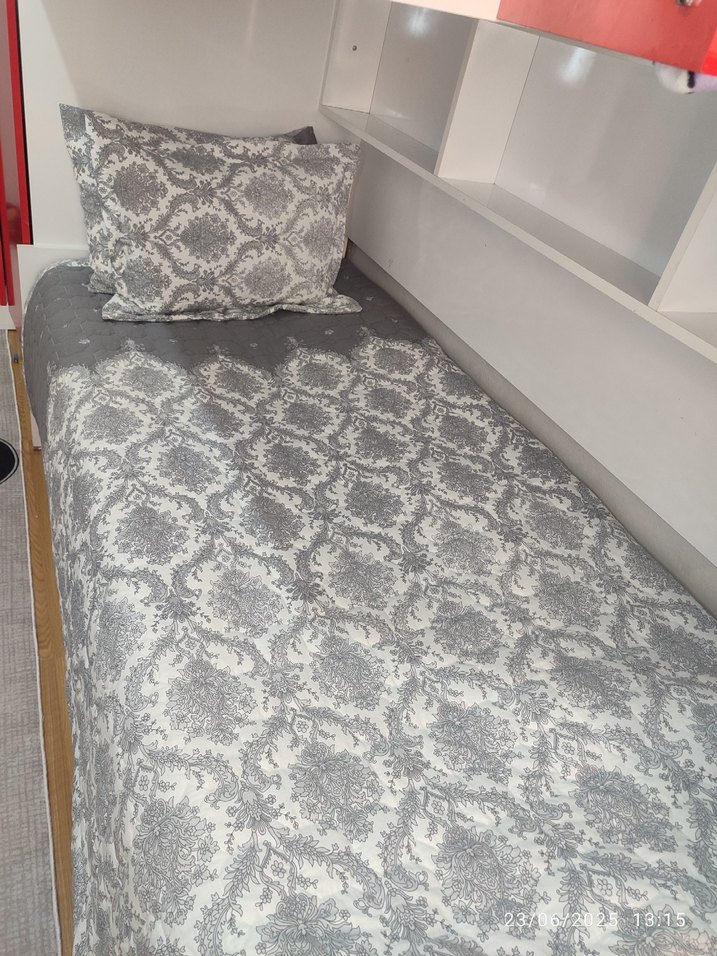 Gri  Desenli Yatak Örtüsü Kapitone - Görsel 3