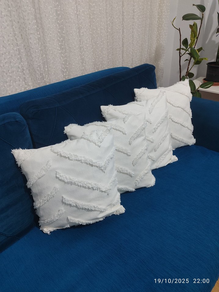 Bohem Beyaz Nakışlı Dekoratif Yastık Kılıfı - Görsel 3