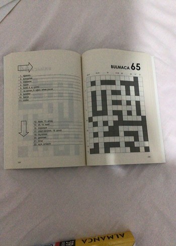 Almanca Sözcük Öğreten Bulmacalar - Kitap 1