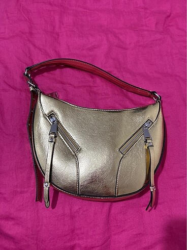 Stradivarius gold çanta