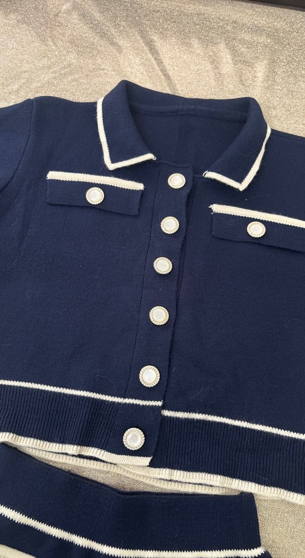 Düğmeli Lacivert Triko Takım - Görsel 2