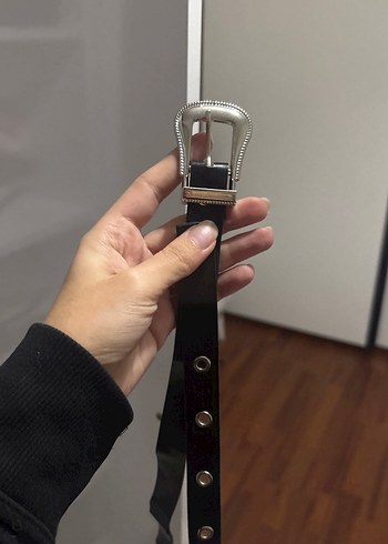 Düğmeli Siyah Kadın Panço - Görsel 4