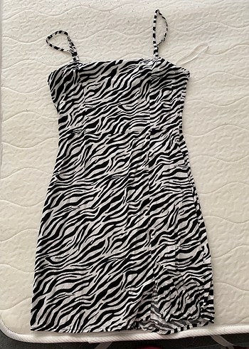 Zebra Desenli Askılı Mini Elbise