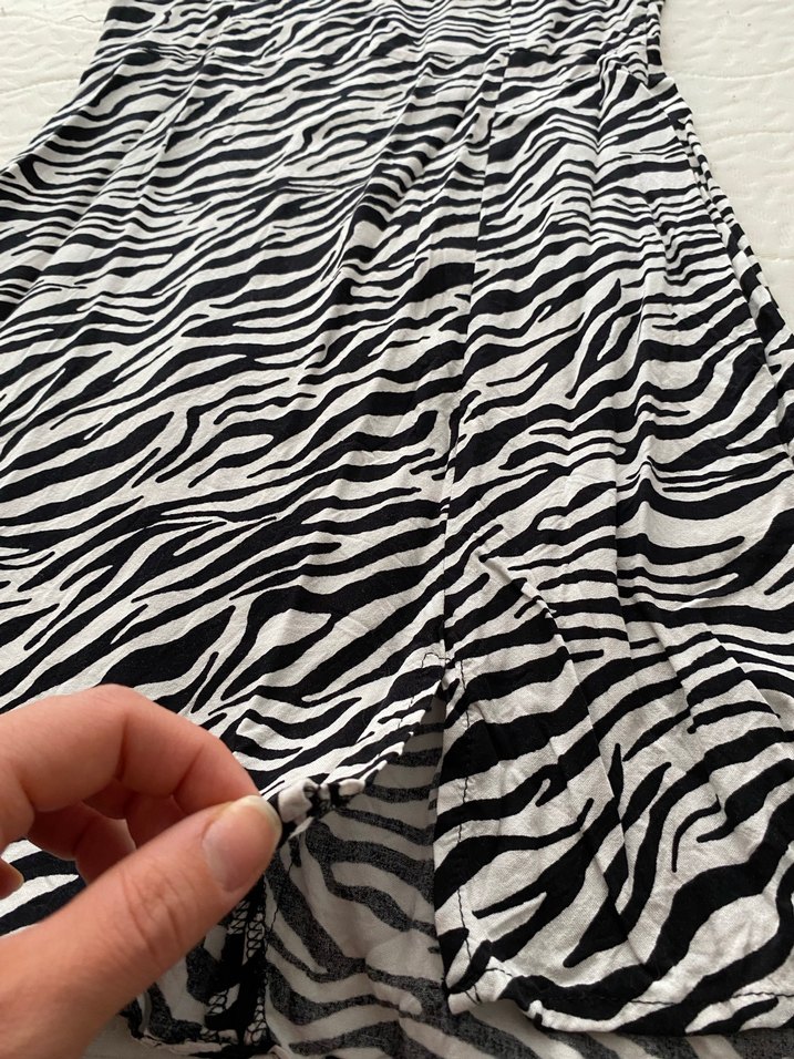 Zebra Desenli Askılı Mini Elbise - Görsel 3