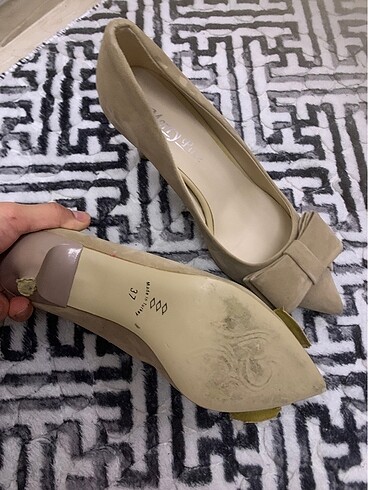37 Beden Bej stiletto