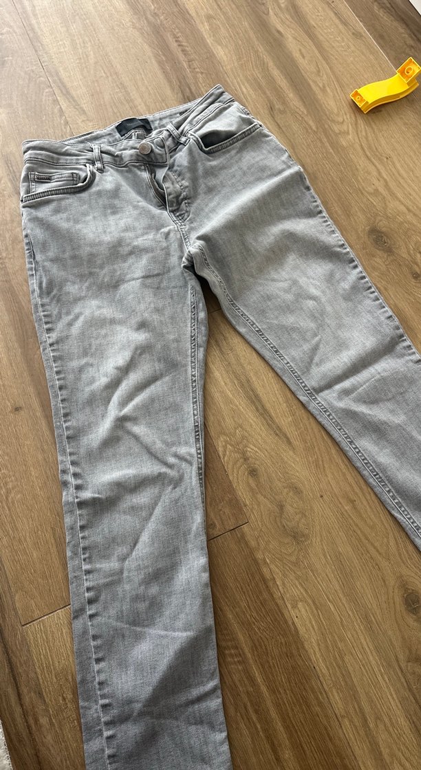 Açık Gri Yıkamalı Denim Jean — görsel 2/5