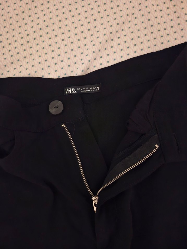 Düğmeli Siyah Mini Şort - Görsel 2