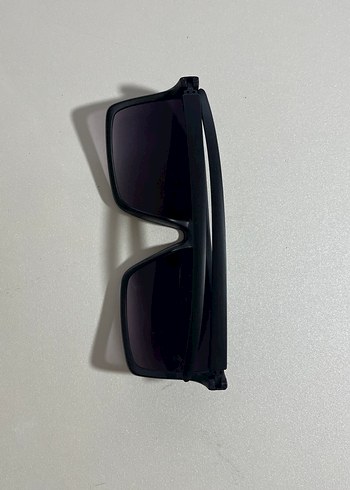 Siyah Şeffaf Çerçeveli Minimalist Kadın Güneş Gözlüğü - Görsel 2