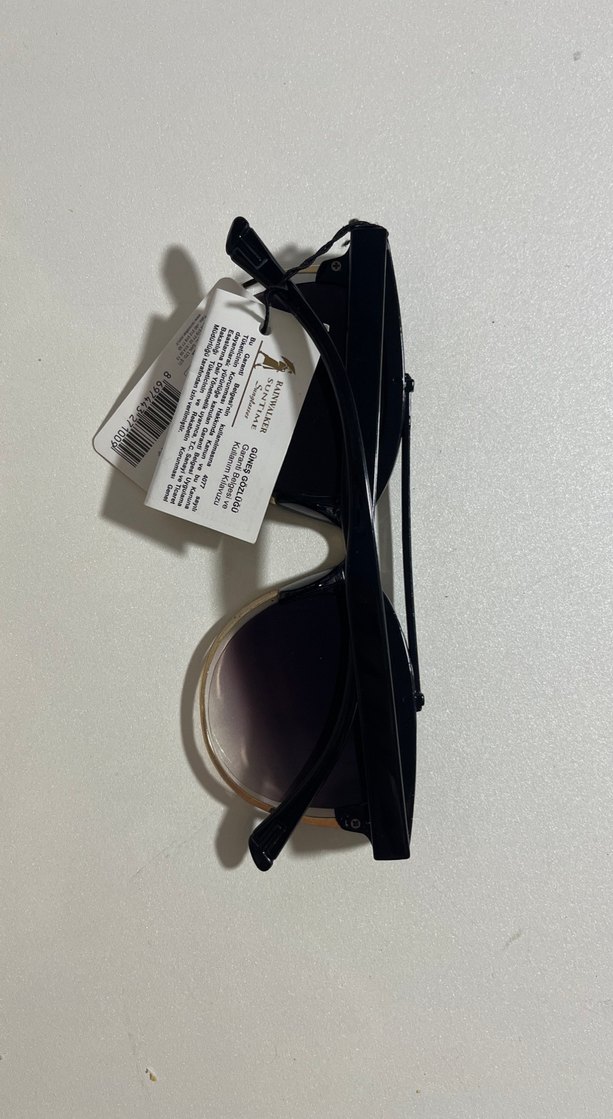 Siyah Minimalist Kadın Güneş Gözlüğü - Görsel 2