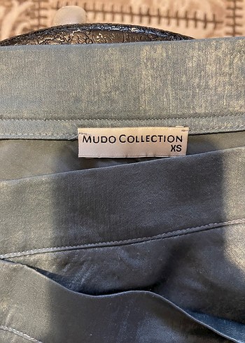 Gri Parlak mini etek - Görsel 2