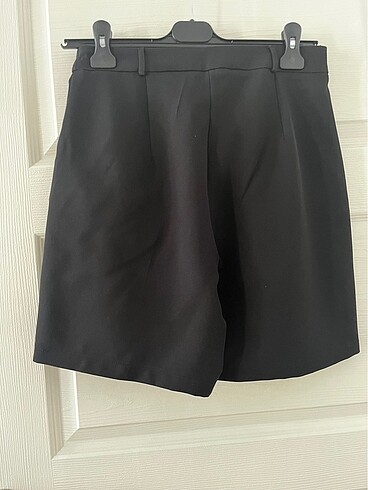 Bayan short