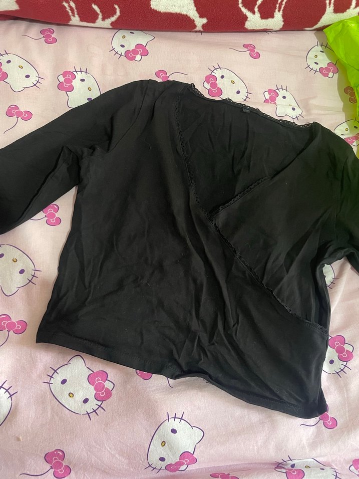 V Yaka Siyah Uzun Kollu Kadın Bluz - Görsel 2